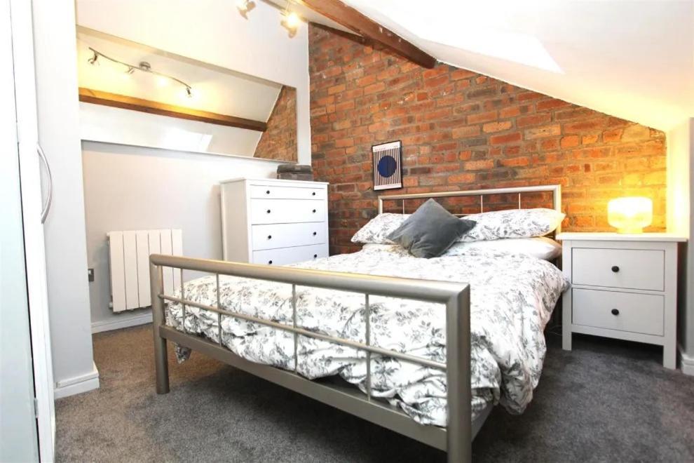 Large New-York Style Penthouse Apartment In Leeds City Centre With Contactless Check In Exteriör bild